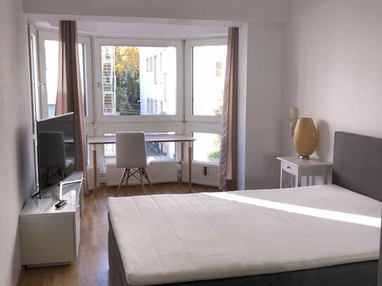 Appealing single bedroom in a 5-bedroom apartment in Westend-Nord