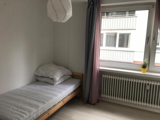 Cosy Single Bedroom 15 minutes walk to the University of Bremen