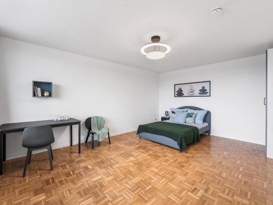 Lovely double bedroom near Hohenzollerndamm train station