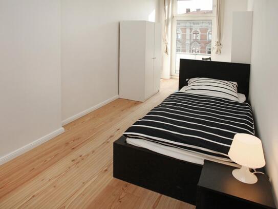 Lovely single bedroom in Kreuzberg