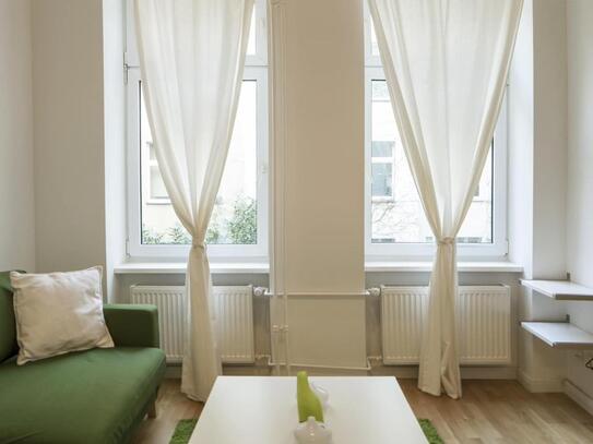 Cosy single bedroom near U-Bahn station Südstern