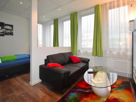 Lovely studio in a student residence, not far from Frankfurt main train station