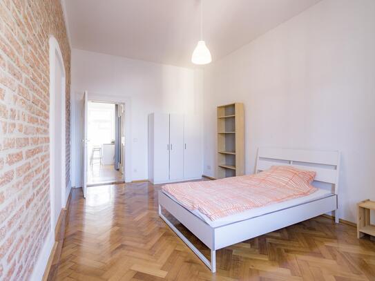 Homely single bedroom near the Kolumbusplatz metro