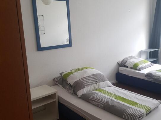 Bed in a pleasant twin bedroom, in well-connected Neukölln