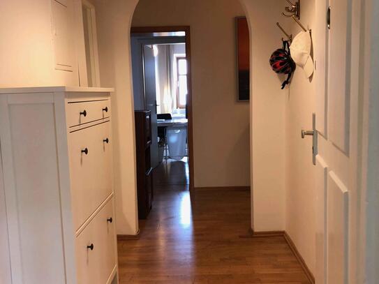 Airy double bedroom, with a private balcony, in Obergiesing