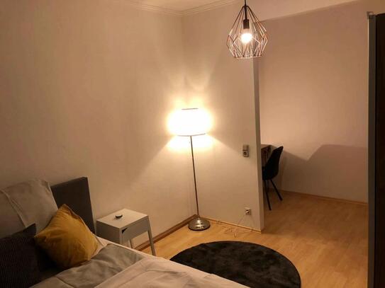 Warm single bedroom in the heart of Munich