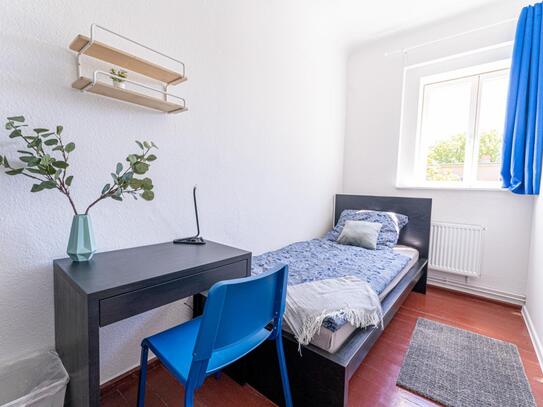 Pleasant single bedroom in Niederschöneweide