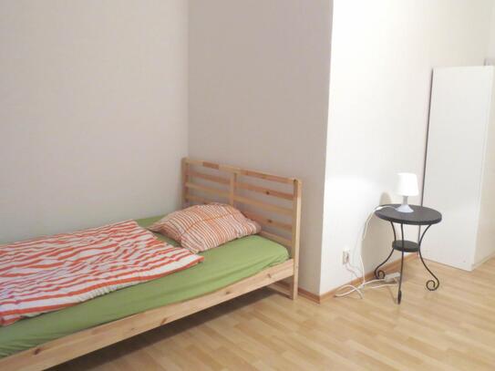 Cozy single bedroom close to Weberwiese metro