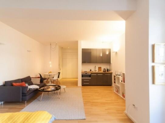 Comfy studio close to U Senefelderplatz metro station