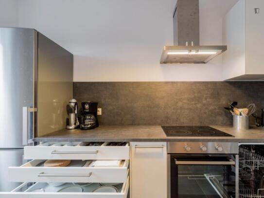 Modern 1-bedroom apartment in trendy district of Friedrichshain