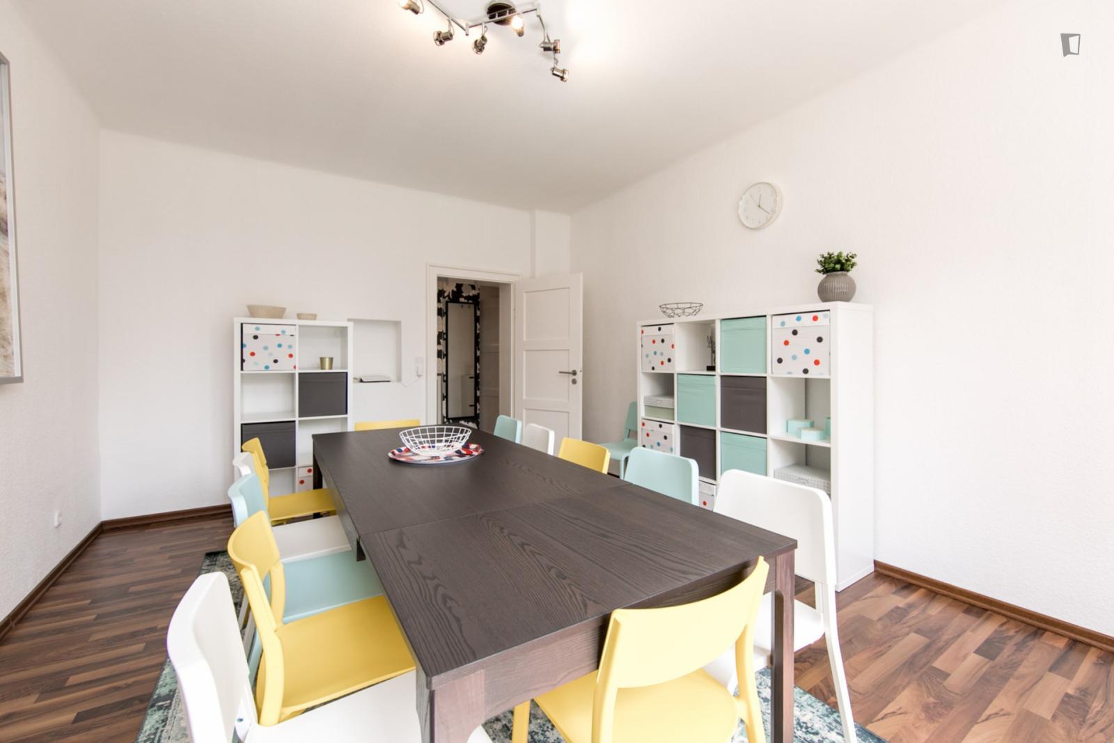 Inviting single bedroom in Marienfelde