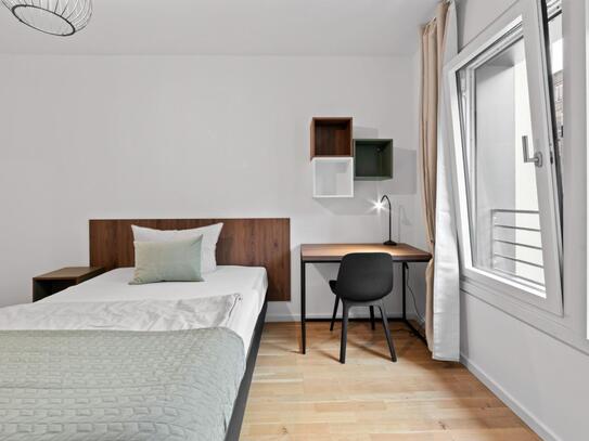 Lovely new bedroom in Berlin Mitte