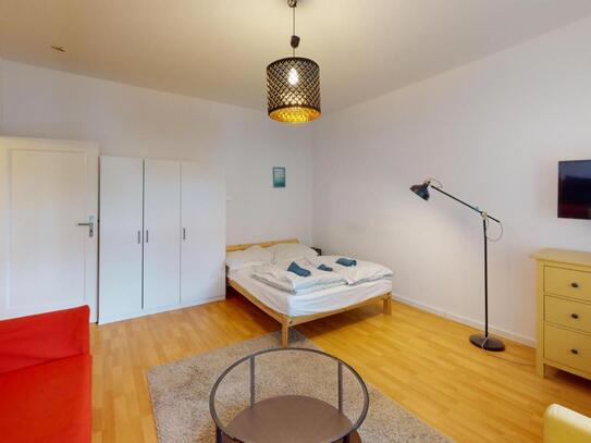 Homely 1-Bedroom apartment near Bernkastler Platz