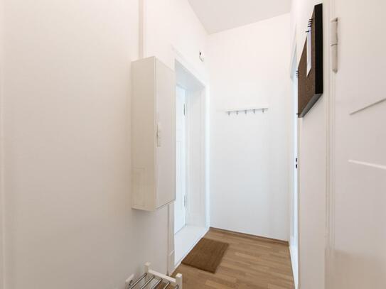 Really neat single bedroom near the U Berliner Straße metro