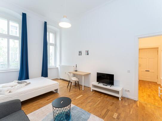 lovely 1-bedroom apartment close to Berlin, Schönhauser Allee station