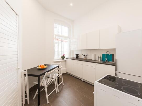 Cool single bedroom in a 5-bedroom apartment near Prenzlauer Allee/Ostseestr. (Berlin) tram stop