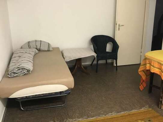 Gemütliches Zimmer in 4-Zimmer-Wohnung in Spandau, Berlin