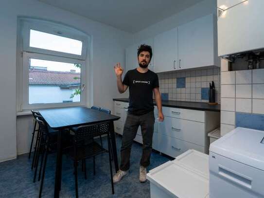 Zimmer zu vermieten in Wohnung mit 5 Schlafzimmern in Berlin