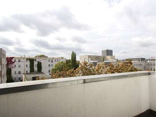 Zimmer mit eigenem Balkon zur Zwischenmiete in Berlin