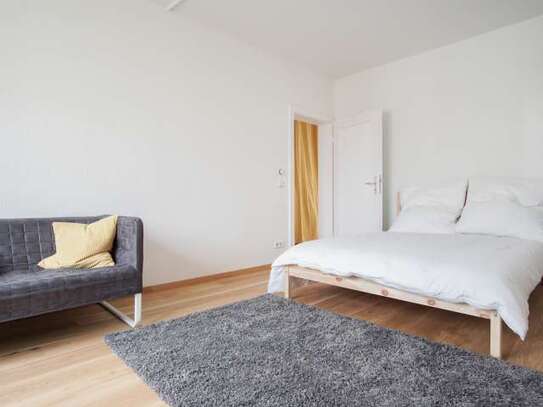 Zimmer in 4-Zimmer-Wohnung in Treptow-Köpenick, Berlin