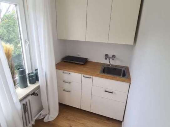 Möbliertes Studio-Apartment mit Balkon in Maxvorstadt