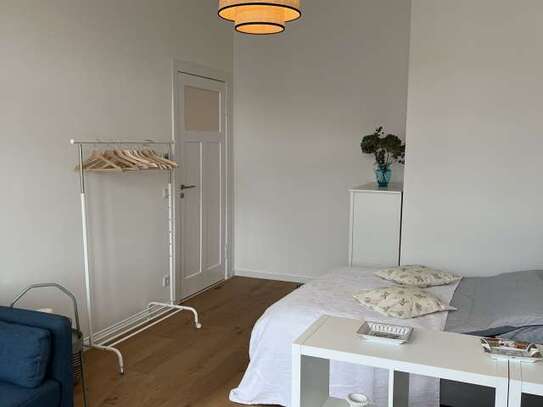 Ganze 1 Schlafzimmer Wohnung in Berlin