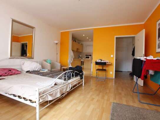 Riesiges Studio-Apartment zur Miete in Charlottenburg, Berlin