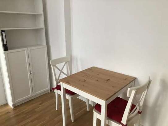 Wohnung mit 1 Schlafzimmer zur Miete in Moabit, Berlin