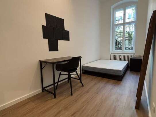 Zimmer zu vermieten in Wohnung mit 4 Schlafzimmern in Berlin