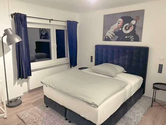 Zimmer zu vermieten in 4-Zimmer-Wohnung im Westend, Frankfurt