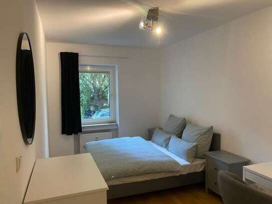 Zimmer zu vermieten in 3-Zimmer-Wohnung im Westend, Frankfurt