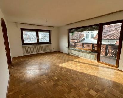 Etagenwohnung mit 109,18qm, Balkon und Stellplatz zu verkaufen