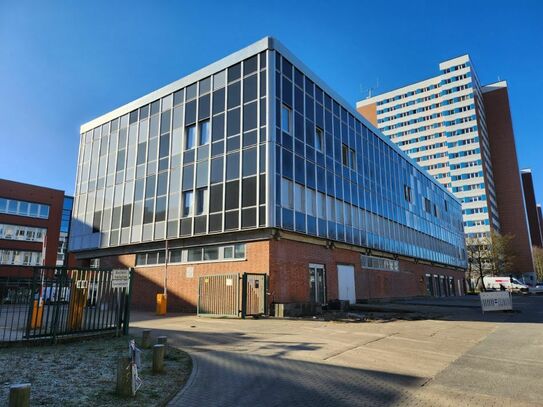 Neue Büro-/Praxisflächen nach Kernsanierung | Zentrum Rostock-Lütten Klein | www.LUTTER.net