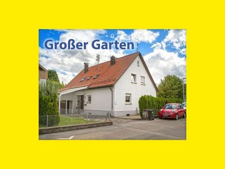 Großzügiges Einfamilienhaus mit sehr großem Garten, gut geeignet für zwei Generationen