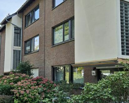 Attraktive drei Zimmer Wohnung in gesuchter und begehrter Lage von Düsseldorf Urdenbach/Benrath.