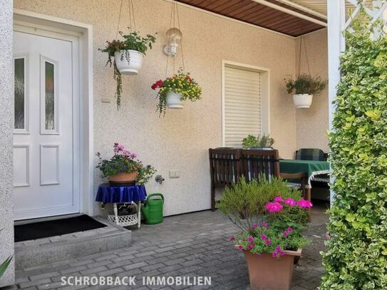 Verlässliche Einnahmen: vermietetes Wohnhaus mit kleinem Garten in der Wohnanlage Freienbrink