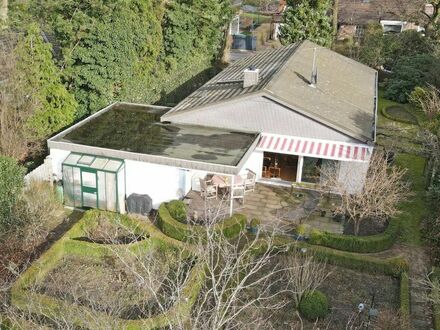 Appen-Etz: Vielseitiger, familienfreundlicher Bungalow in grüner Feldrandlage