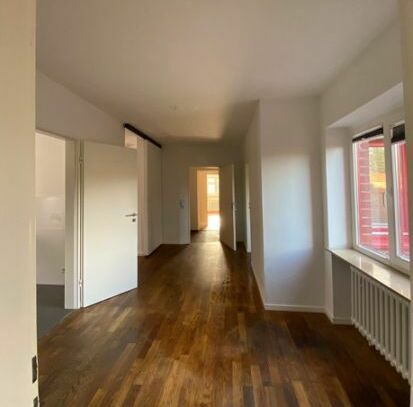 Lichtdurchflutete 75 m² Wohnung mit Terrasse, 1. OG