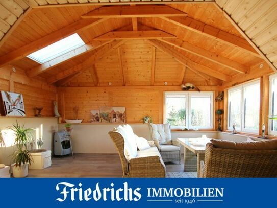 Modernes Wochenendhaus mit Terrasse & Carport
in idyllischer Lage am Badesee in Westerstede-Karlshof