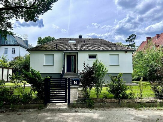 Wunderschönes 4 Zimmer Einfamilienhaus mit Garten, Garage, Terrasse, ausgebautem Keller