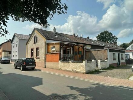 EUPORA® Immobilien: Gemütliches Wohnhaus in Albisheim.