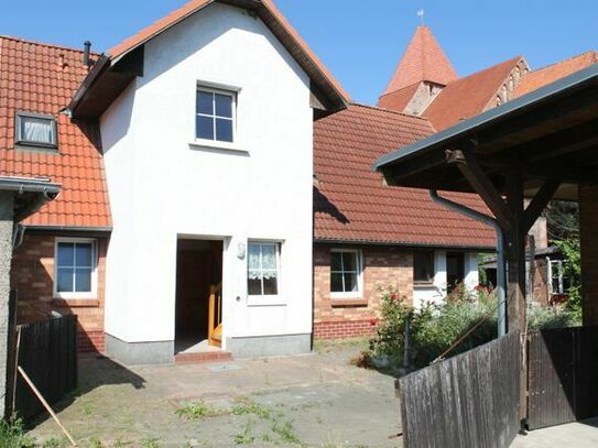 Sanierungsbedürftiges Einfamilienhaus mit Nebengelass und Grundstück in Groß Mohrdorf zu verkaufen