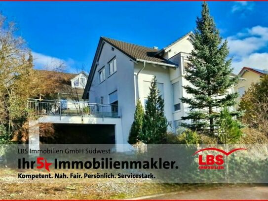 2 Familienhaus mit Einliegerwohnung in Ebhausen