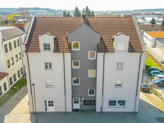 *** NEU EXKLUSIV *** SCHÖNE DACHGESCHOSSWOHNUNG MIT CA. 80 M2 GESAMTFLÄCHE – MIT TIEFGARAGENSTELLPLATZ - IN ZENTRALER U…