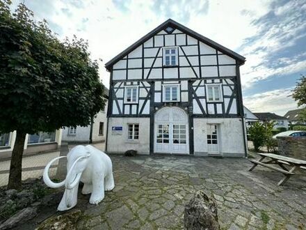 Seltene Gelegenheit: Historisches Wohn- & Geschäftshaus im Zentrum von Balve zu verkaufen!
