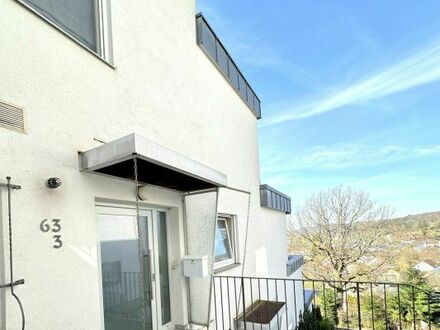 Großzügige 3-Zimmer-
Terrassenwohnung mit toller Aussicht über Steinen