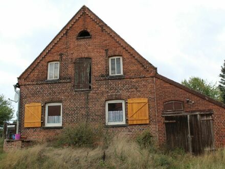 Liegenschaft für Mensch und Tier.<br />
Wohnen, Landwirtschaft, Tierhaltung,