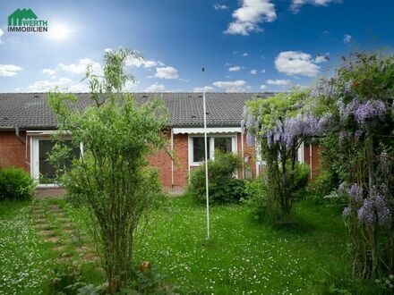 Ebenerdiges, großzügiges Wohnen (150 m² / 5 Zimmer) auf einem kleinen, schönen, uneinsehbarem Gartengrundstück