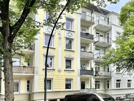 Gepflegter Zinshaus-Altbau mit 22 WE und 2 Ladenwohnungen im "Komponistenviertel"