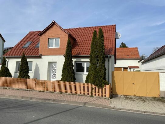 Modernes und stillvolles Einfamilienhaus in Gangloffsömmern